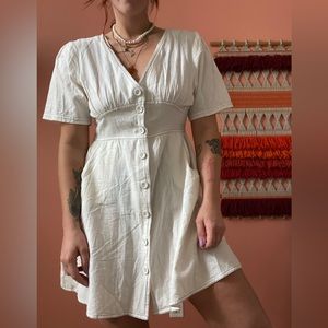 ‘Pretty little thing’ linen dress